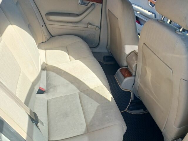 Бежевий Ауді А4, об'ємом двигуна 2 л та пробігом 369 тис. км за 4200 $, фото 6 на Automoto.ua