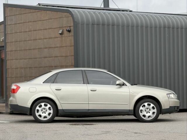 Бежевый Ауди А4, объемом двигателя 2 л и пробегом 377 тыс. км за 4750 $, фото 4 на Automoto.ua