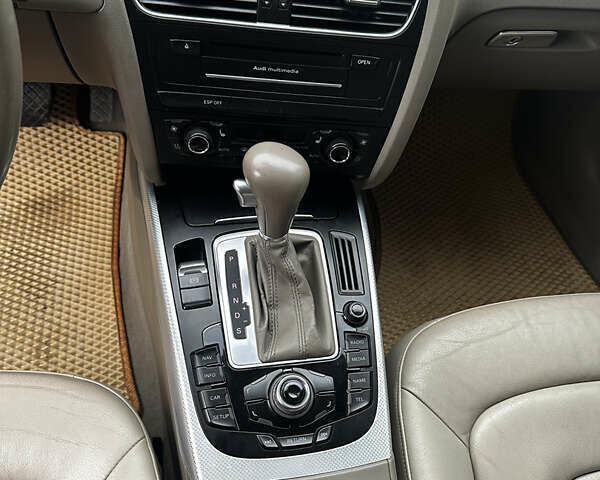 Бежевий Ауді А4, об'ємом двигуна 2 л та пробігом 110 тис. км за 9800 $, фото 5 на Automoto.ua