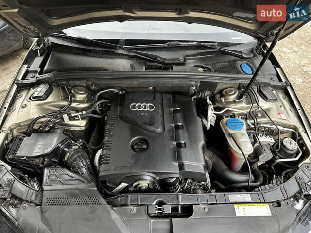 Бежевий Ауді А4, об'ємом двигуна 2 л та пробігом 110 тис. км за 9800 $, фото 11 на Automoto.ua