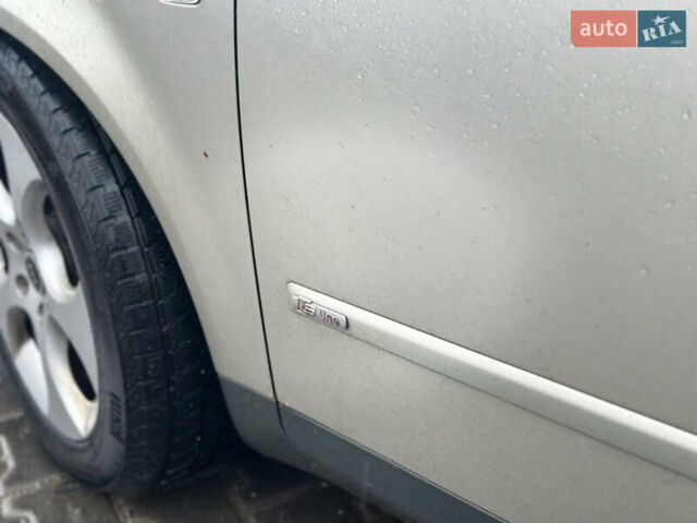 Бежевий Ауді А4, об'ємом двигуна 2.5 л та пробігом 310 тис. км за 5250 $, фото 4 на Automoto.ua