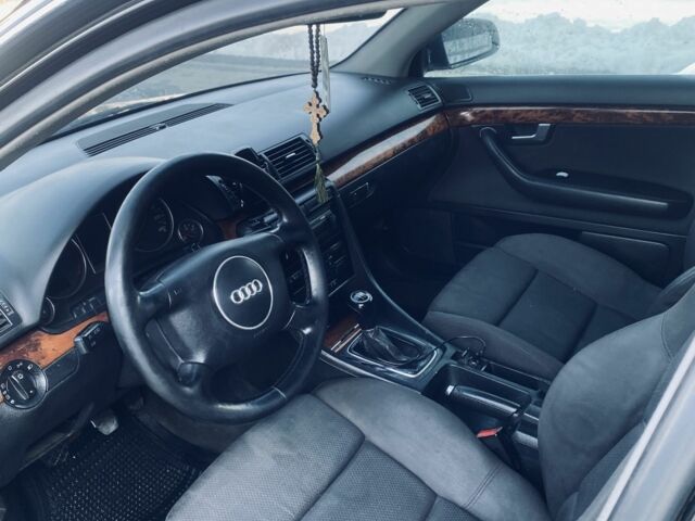 Черный Ауди А4, объемом двигателя 0 л и пробегом 320 тыс. км за 5000 $, фото 4 на Automoto.ua