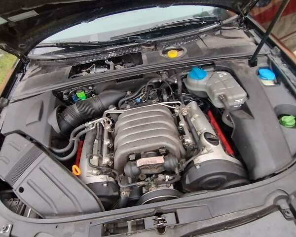 Черный Ауди А4, объемом двигателя 3 л и пробегом 280 тыс. км за 7000 $, фото 3 на Automoto.ua