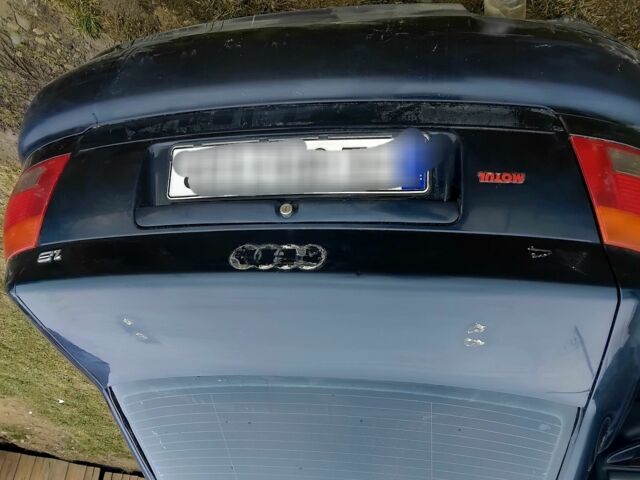 Чорний Ауді А4, об'ємом двигуна 0 л та пробігом 406 тис. км за 2000 $, фото 4 на Automoto.ua