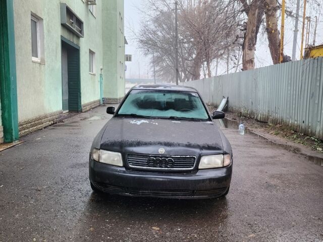 Черный Ауди А4, объемом двигателя 1.8 л и пробегом 250 тыс. км за 950 $, фото 4 на Automoto.ua