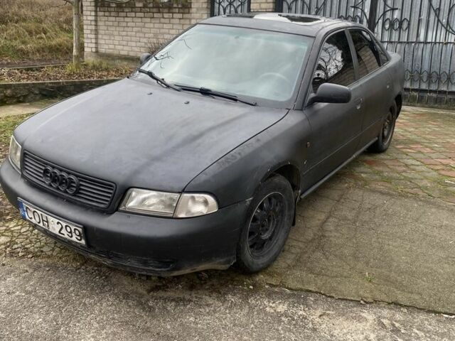 Чорний Ауді А4, об'ємом двигуна 1 л та пробігом 250 тис. км за 1100 $, фото 2 на Automoto.ua