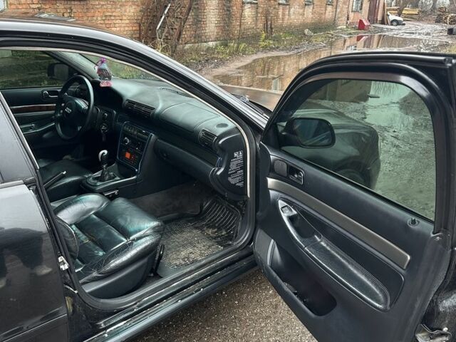 Черный Ауди А4, объемом двигателя 1.8 л и пробегом 350 тыс. км за 2550 $, фото 16 на Automoto.ua