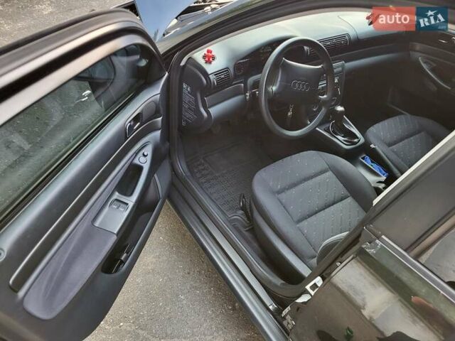 Черный Ауди А4, объемом двигателя 1.8 л и пробегом 202 тыс. км за 4400 $, фото 9 на Automoto.ua