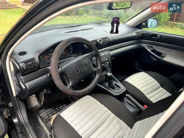 Чорний Ауді А4, об'ємом двигуна 1.6 л та пробігом 330 тис. км за 2600 $, фото 8 на Automoto.ua