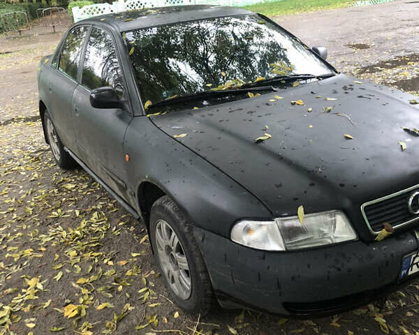 Черный Ауди А4, объемом двигателя 1.9 л и пробегом 332 тыс. км за 2100 $, фото 7 на Automoto.ua