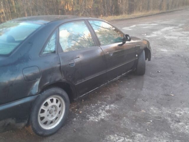 Чорний Ауді А4, об'ємом двигуна 0 л та пробігом 444 тис. км за 1000 $, фото 3 на Automoto.ua