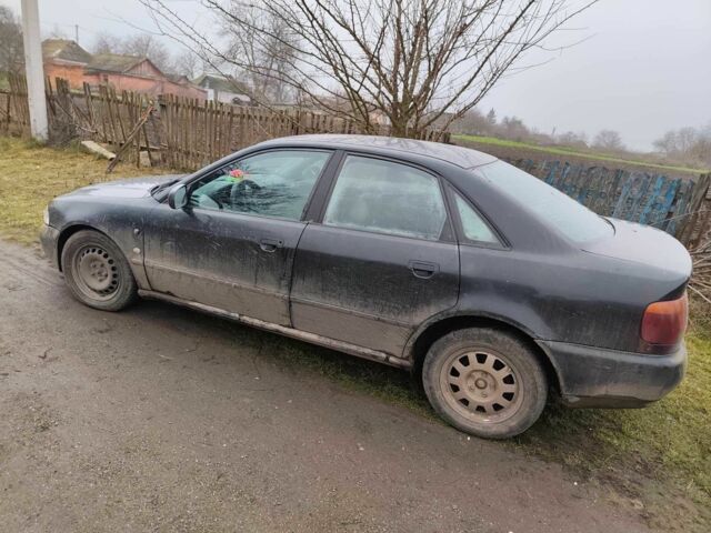 Чорний Ауді А4, об'ємом двигуна 1.9 л та пробігом 3 тис. км за 900 $, фото 2 на Automoto.ua