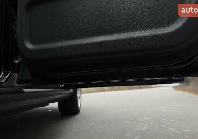 Чорний Ауді А4, об'ємом двигуна 1.8 л та пробігом 252 тис. км за 3800 $, фото 27 на Automoto.ua