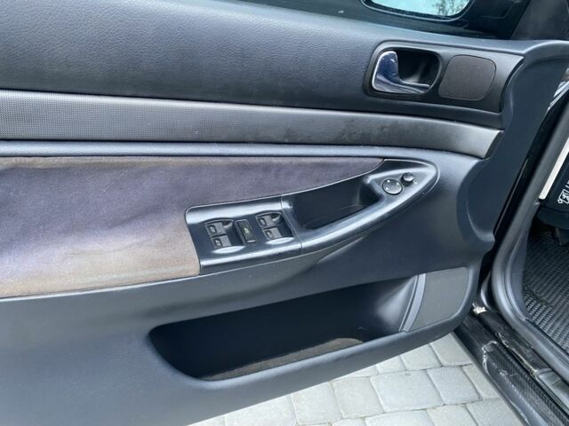 Чорний Ауді А4, об'ємом двигуна 2.6 л та пробігом 250 тис. км за 3000 $, фото 17 на Automoto.ua