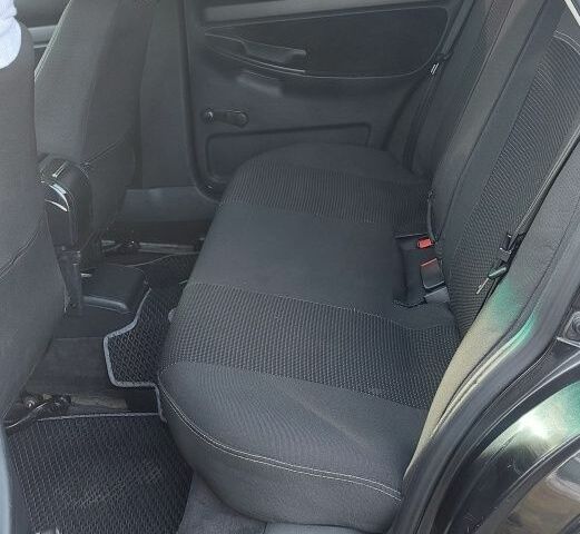 Черный Ауди А4, объемом двигателя 1.6 л и пробегом 276 тыс. км за 3500 $, фото 11 на Automoto.ua