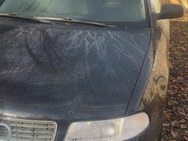 Черный Ауди А4, объемом двигателя 1.9 л и пробегом 280 тыс. км за 3850 $, фото 2 на Automoto.ua