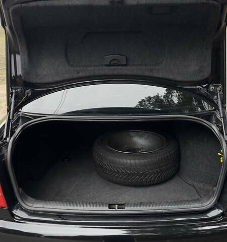 Чорний Ауді А4, об'ємом двигуна 1.8 л та пробігом 252 тис. км за 3800 $, фото 13 на Automoto.ua