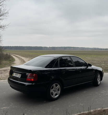 Чорний Ауді А4, об'ємом двигуна 1.8 л та пробігом 252 тис. км за 3800 $, фото 4 на Automoto.ua