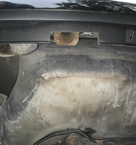 Чорний Ауді А4, об'ємом двигуна 1.8 л та пробігом 252 тис. км за 3800 $, фото 31 на Automoto.ua