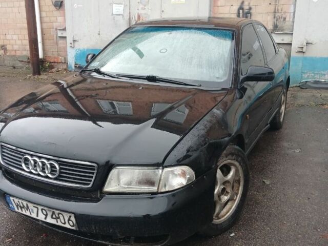 Черный Ауди А4, объемом двигателя 0 л и пробегом 111 тыс. км за 600 $, фото 1 на Automoto.ua