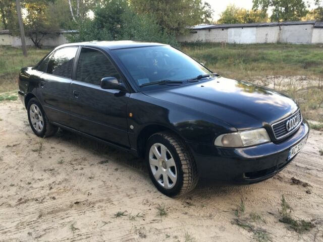 Чорний Ауді А4, об'ємом двигуна 1.9 л та пробігом 351 тис. км за 3350 $, фото 15 на Automoto.ua