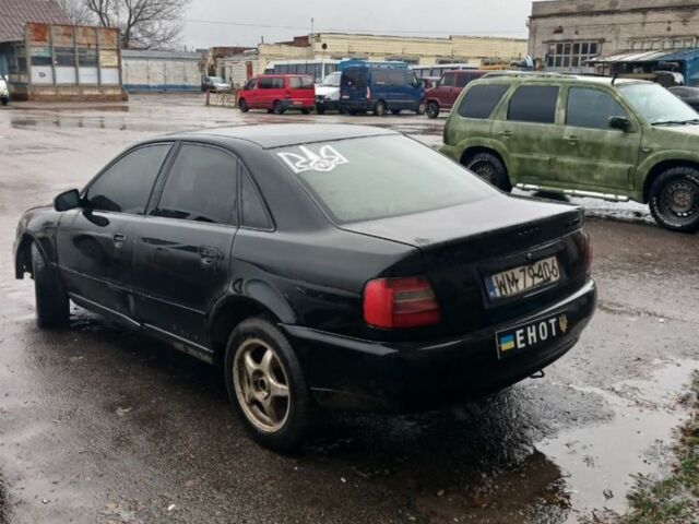 Черный Ауди А4, объемом двигателя 0 л и пробегом 111 тыс. км за 600 $, фото 2 на Automoto.ua