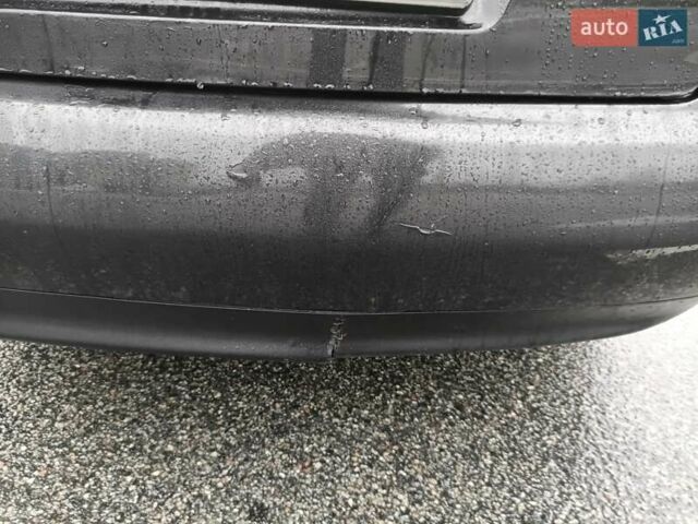 Черный Ауди А4, объемом двигателя 1.8 л и пробегом 100 тыс. км за 3500 $, фото 5 на Automoto.ua