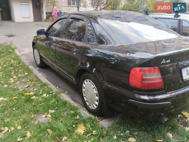 Черный Ауди А4, объемом двигателя 1.8 л и пробегом 370 тыс. км за 3000 $, фото 10 на Automoto.ua