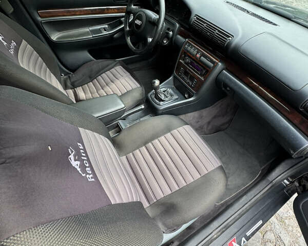 Чорний Ауді А4, об'ємом двигуна 1.78 л та пробігом 300 тис. км за 2600 $, фото 6 на Automoto.ua