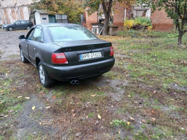 Чорний Ауді А4, об'ємом двигуна 1.9 л та пробігом 340 тис. км за 1449 $, фото 3 на Automoto.ua