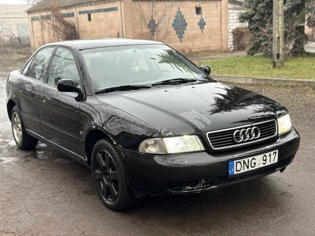 Черный Ауди А4, объемом двигателя 1.9 л и пробегом 200 тыс. км за 1450 $, фото 2 на Automoto.ua