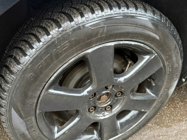 Черный Ауди А4, объемом двигателя 1.9 л и пробегом 200 тыс. км за 1450 $, фото 4 на Automoto.ua