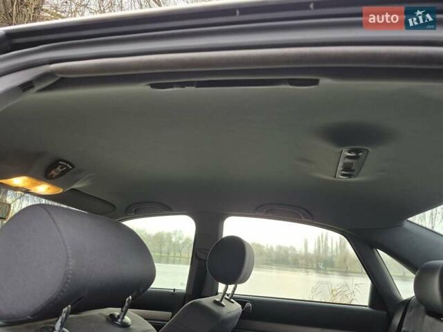 Черный Ауди А4, объемом двигателя 1.6 л и пробегом 318 тыс. км за 4000 $, фото 18 на Automoto.ua