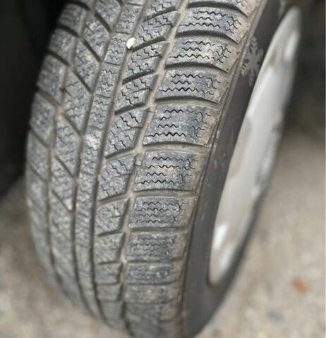 Черный Ауди А4, объемом двигателя 1.9 л и пробегом 300 тыс. км за 2100 $, фото 5 на Automoto.ua