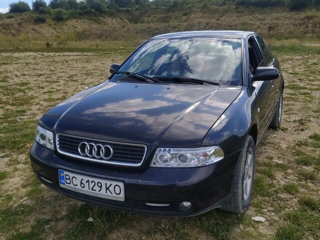 Черный Ауди А4, объемом двигателя 1.6 л и пробегом 257 тыс. км за 3200 $, фото 1 на Automoto.ua