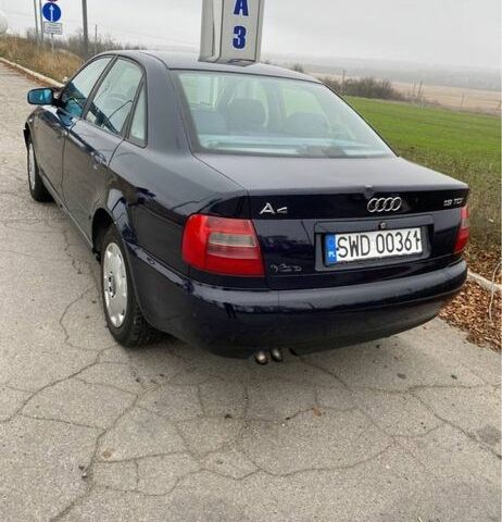 Черный Ауди А4, объемом двигателя 1.9 л и пробегом 300 тыс. км за 2100 $, фото 2 на Automoto.ua