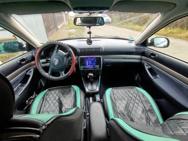 Черный Ауди А4, объемом двигателя 1.8 л и пробегом 236 тыс. км за 3213 $, фото 1 на Automoto.ua