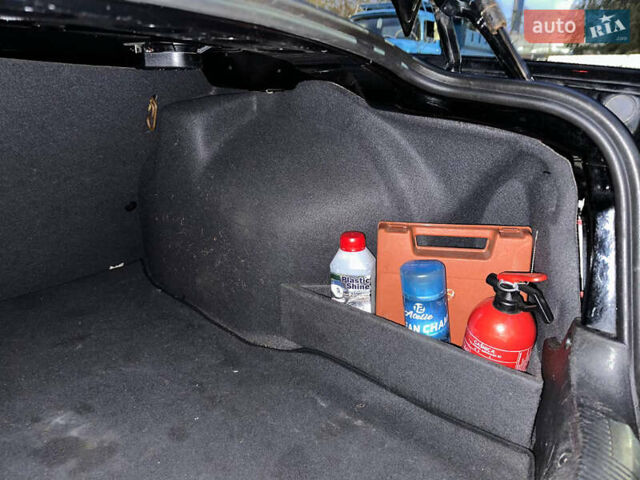 Черный Ауди А4, объемом двигателя 1.6 л и пробегом 206 тыс. км за 3800 $, фото 15 на Automoto.ua