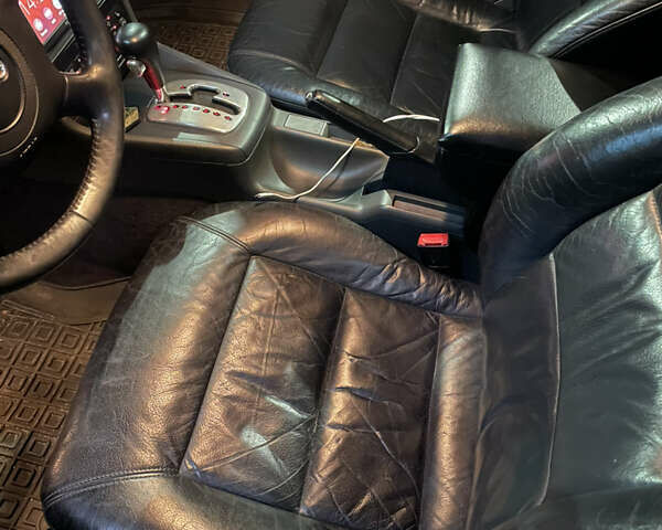 Черный Ауди А4, объемом двигателя 2.4 л и пробегом 336 тыс. км за 4200 $, фото 6 на Automoto.ua