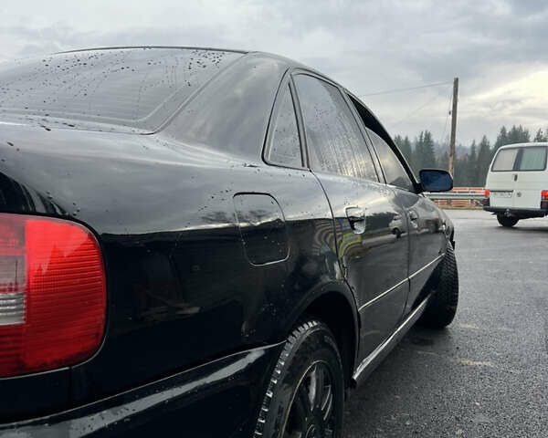 Чорний Ауді А4, об'ємом двигуна 1.8 л та пробігом 362 тис. км за 3750 $, фото 8 на Automoto.ua