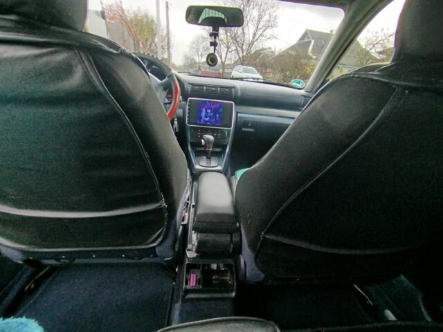 Черный Ауди А4, объемом двигателя 1.8 л и пробегом 236 тыс. км за 3213 $, фото 5 на Automoto.ua