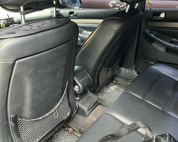 Чорний Ауді А4, об'ємом двигуна 1.8 л та пробігом 362 тис. км за 3750 $, фото 11 на Automoto.ua