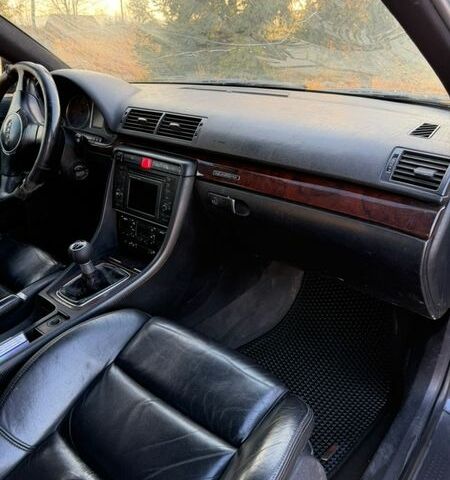 Черный Ауди А4, объемом двигателя 2.5 л и пробегом 250 тыс. км за 2750 $, фото 9 на Automoto.ua