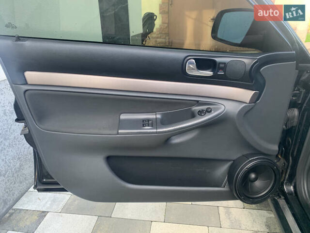 Чорний Ауді А4, об'ємом двигуна 1.6 л та пробігом 296 тис. км за 4150 $, фото 9 на Automoto.ua