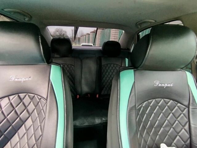 Черный Ауди А4, объемом двигателя 1.8 л и пробегом 236 тыс. км за 3213 $, фото 4 на Automoto.ua