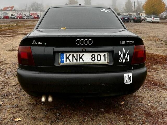 Черный Ауди А4, объемом двигателя 1.9 л и пробегом 300 тыс. км за 1200 $, фото 4 на Automoto.ua