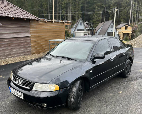 Чорний Ауді А4, об'ємом двигуна 1.8 л та пробігом 362 тис. км за 3750 $, фото 6 на Automoto.ua