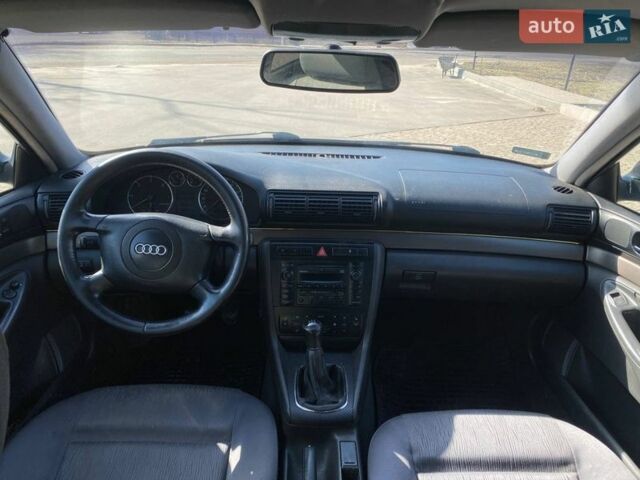 Чорний Ауді А4, об'ємом двигуна 1.9 л та пробігом 320 тис. км за 2100 $, фото 5 на Automoto.ua