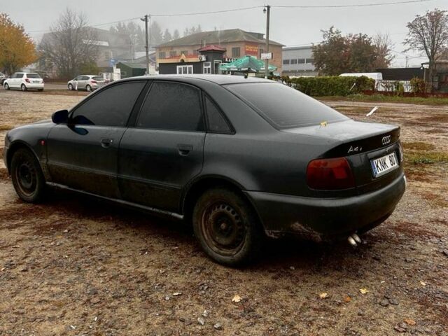 Черный Ауди А4, объемом двигателя 1.9 л и пробегом 300 тыс. км за 1200 $, фото 5 на Automoto.ua