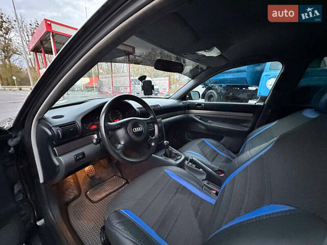 Черный Ауди А4, объемом двигателя 1.6 л и пробегом 206 тыс. км за 3800 $, фото 12 на Automoto.ua